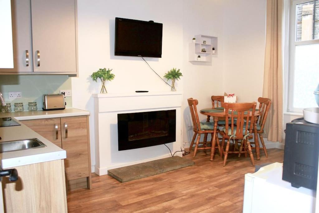 Flat 12A - Central, Modern, Bright Apartment With Free Wifi Oban Exterior foto